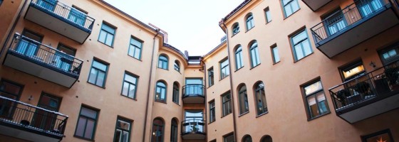 Elkostnaderna för bostadsrättsföreningar i Sverige ökade med 38 procent under 2022.
