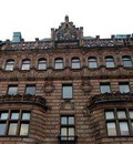 Thule Fastighetsutveckling har fått uppdraget att projektera och utföra ombyggnadsarbeten (hyresgästanpassning)av cirka 3 700 kvadratmeter kontorslokaler på Gustaf Adolfs Torg 16 och 18 i Stockholm.
