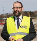 bostads- och stadsutvecklingsministern Mehmet Kaplan (MP) på besök i Vallastaden i Linköping där 1 000 nya bostäder ska byggas.