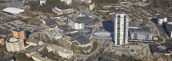 Diligentia köper Tyresö Centrum.