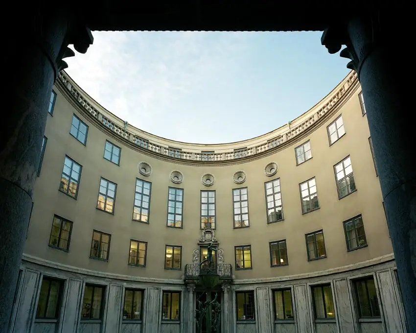 Midroc hyr ut i Tändstickspalatset