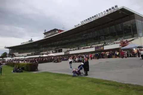 Miljardaffären om Täby Galopp är klar