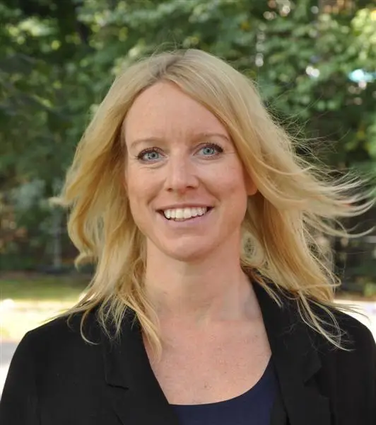 Stina Samuelsson gör 
comeback i köpcentrumbranschen