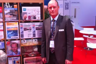 Bengtsson visar upp sig 
själv och Aberdeen på Expo Real