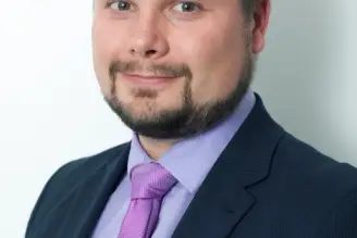 Newsec rekryterar fyra