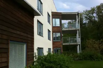 Hemsö köper äldreboende i Västerås