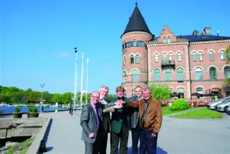 Värmdö kommun i stort fastighetsköp