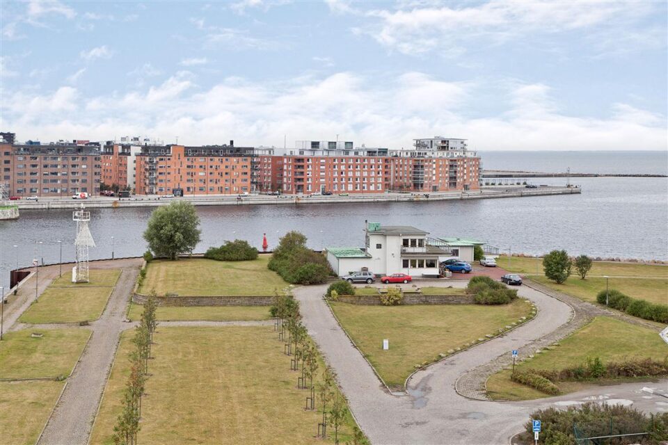 Thomas Leijon köper 
Hamnpaviljongen i Malmö