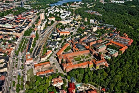 Akademiska Hus köper Röda Korsets högskola