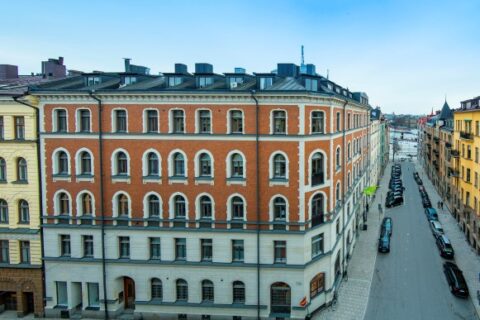 Familj säljer på Östermalm