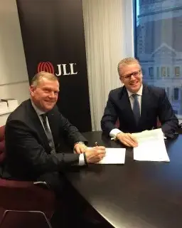 JLL köper konsultbolag