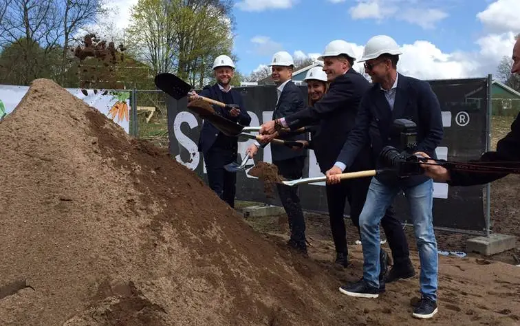 Första spadtaget för Trädgårdsstaden Hestra i Borås