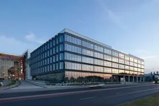 Skanska säljer i Polen