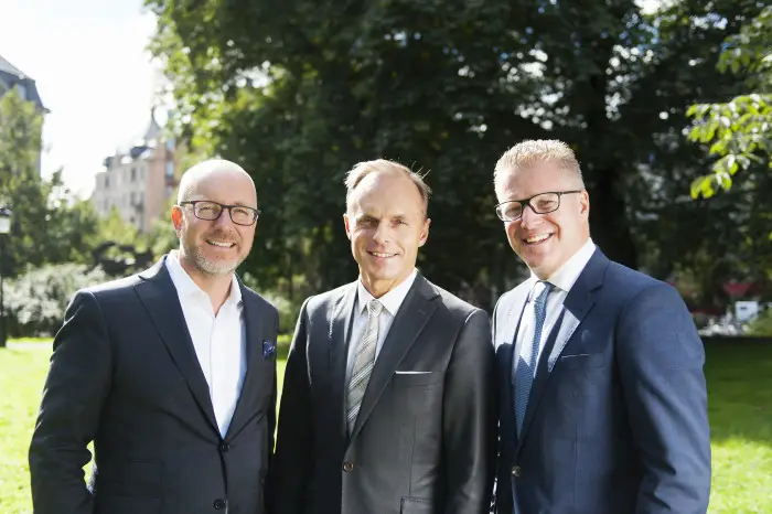Konsultjätte köper AGL