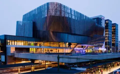 KLP köper Stockholm Waterfront
