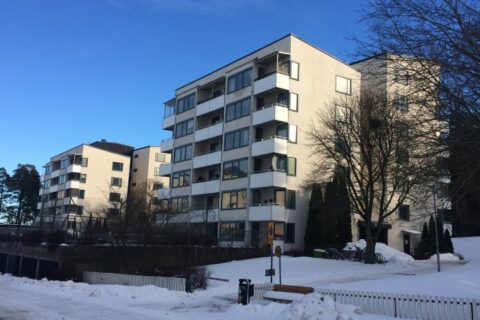 Akelius säljer i Upplands Väsby