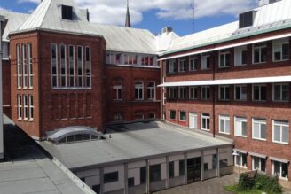 Serneke bygger om skola i Borås