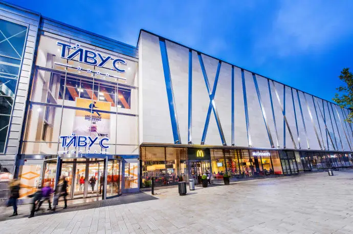 Täby Centrum åter i topp när stockholmarna utser regionens favoritcentrum