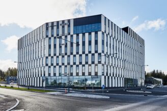 Niam köper kontorsfastighet i Helsingfors
