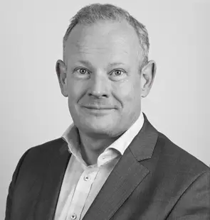 Nipstrand ser förvaltarrollen som bortglömd