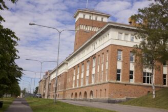 Lantmäteriet flyttar till Tobaks