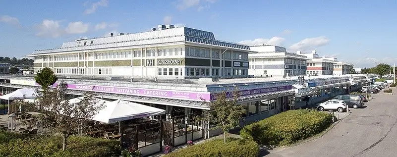 Klövern köper av Vasakronan