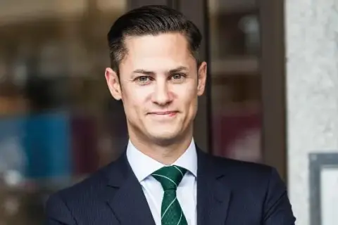 ”Feletablering skördar offer”