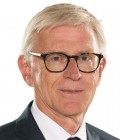 HV-bas och före detta Riksbyggen-vd öppningstalar