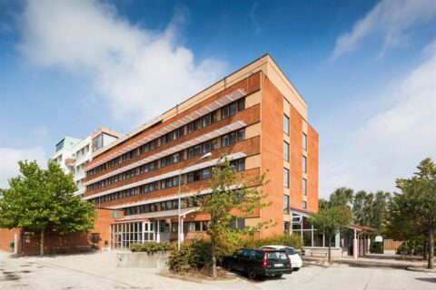 Vasakronan säljer till Trianon