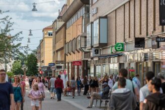 Vasakronan köper i Uppsala