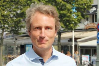 Erik Selin investerar i finansbolag