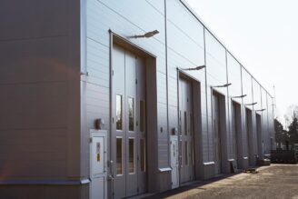 Wästbygg uppför fordonsanläggning i Märsta