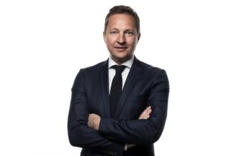 Niam köper Bernstorp