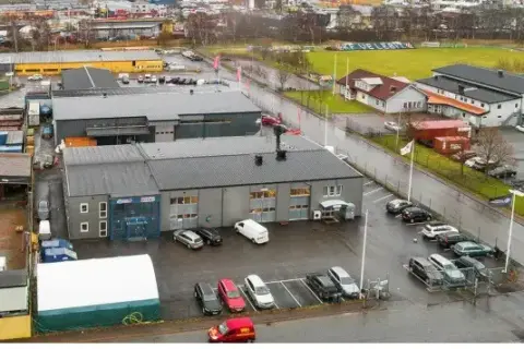 Fyra industrifastigheter i sale and leaseback-affär