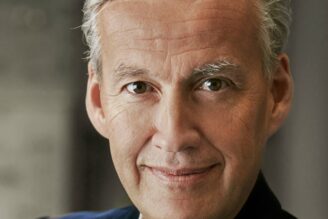 Hans Wallenstam köper aktier för 50 miljoner