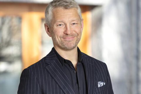 Niklas Simonsson återvänder till Svenska Hus