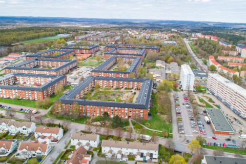 Förslag om ombildning i utsatta områden stöter på patrull