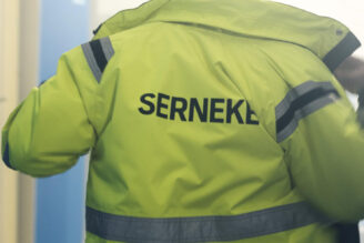 Serneke hävde kontrakt – stäms på 392 miljoner kronor