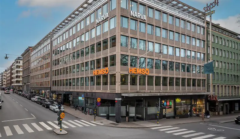 Collector Bank hyr hos Humlegården på Linnégatan i Stockholm
