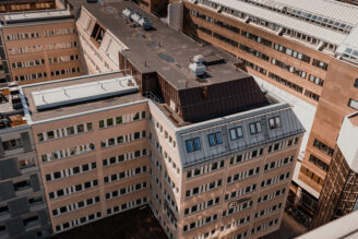 ”Ishotellet” i centrala Stockholm sålt i helnorsk affär