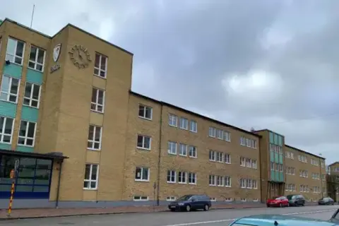 Kommun ska köpa tillbaka skolfastighet – för 300 miljoner