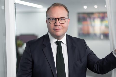 Prisma köper fem fastigheter