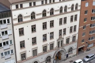 Olov Lindgren köper i centrala Stockholm
