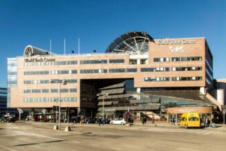 Sandvik förlänger och renoverar i WTC