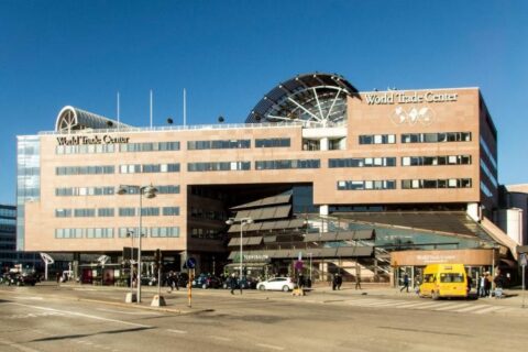 Sandvik förlänger och renoverar i WTC