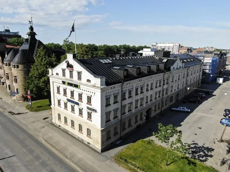 Skanska förlänger hyresavtal med Diös