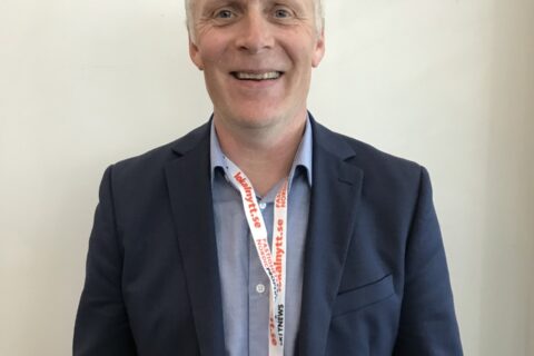 ”Förut fixade jag fängelsekontrakt, nu fixar jag förstahandskontrakt”
