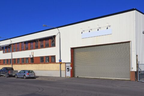 Corem hyr ut till Unique Cosmetics i Västberga