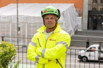 Byggnads kontrollerar 1 200 arbetsplatser efter signaler från förtroendevalda
