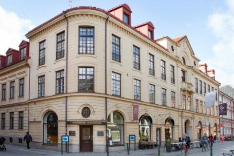 Trianon minskar sitt förvaltningsresultat